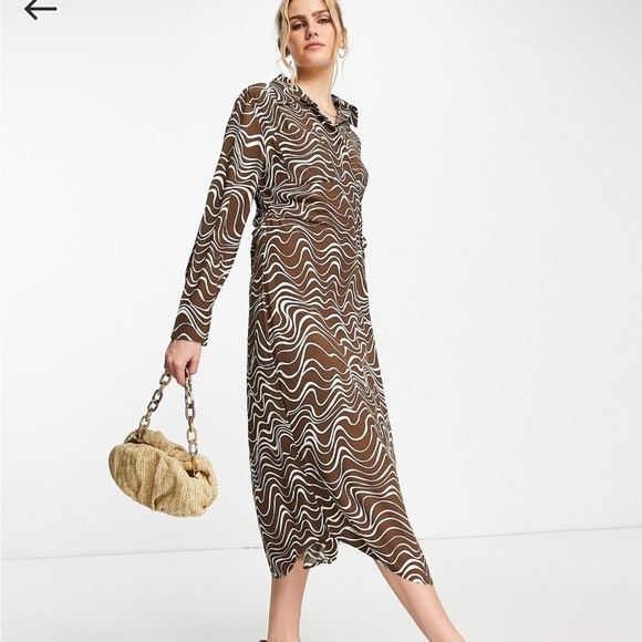 & Other Stories Brown and White midi dress in brown print - Picture 13 of 14